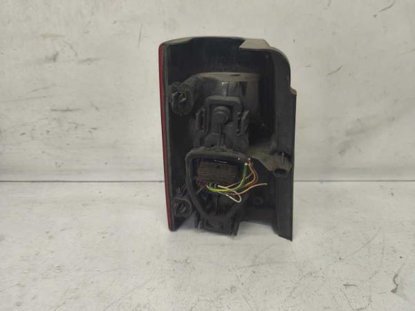 FEU ARRIERE DROIT CITROEN BERLINGO/PEUGEOT PARTNER -2005 (2 PORTES ARRIERE) - Vue 2